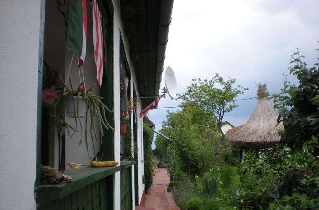 Hajdu Lovasudvar ฮอร์โตบาจิ ภายนอก รูปภาพ